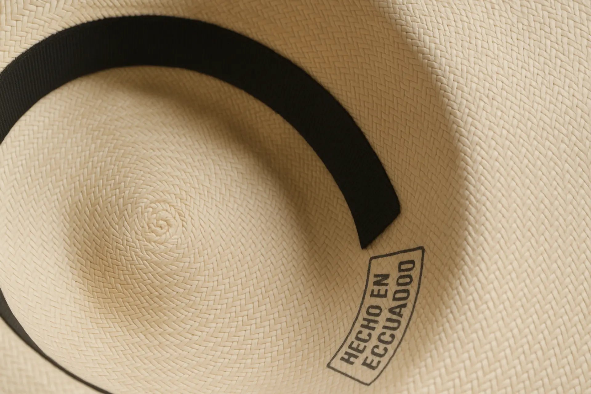 Dettagli riconoscimento cappello Panama originale spirale intreccio autentico certificazione Ecuador