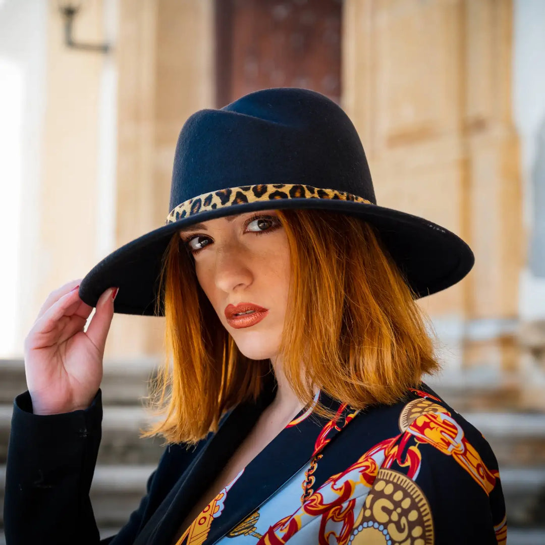 Cappello a Tesa Media Corona Twisted in Feltro di Lana Merinos