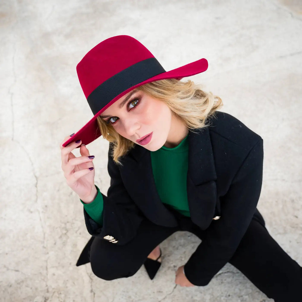 Cappelli da cowboy occidentali in lana 100% per cappello da cowgirl color crema unisex Cappello da donna per feste Cappello da uomo in feltro Panama Cappello da sole per esterni 200000297 Cappelli da cowboy occidentali in lana 100% per cappello da cowgirl color crema unisex Cappello da donna per feste Cappello da uomo in feltro Panama Cappello da sole per esterni 200000297